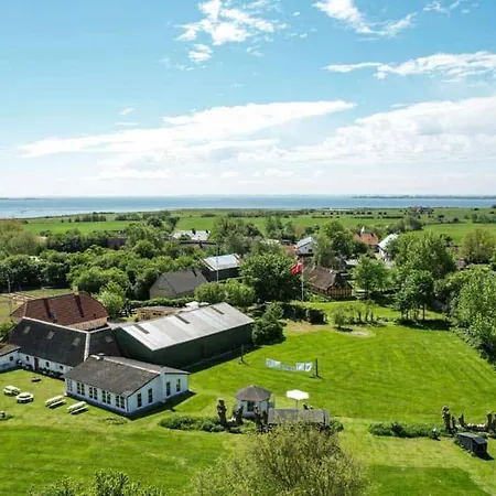Den Hvide Sommerhytte Pa Skaro Campingplatz